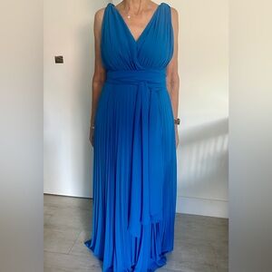 Elegant Blue Pleated Maxi Dress